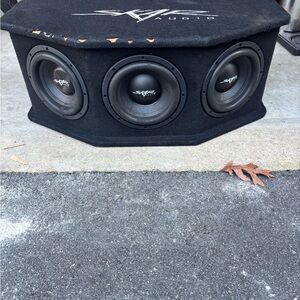 Scar 8’Black Triple Subwoofer Enclosure
